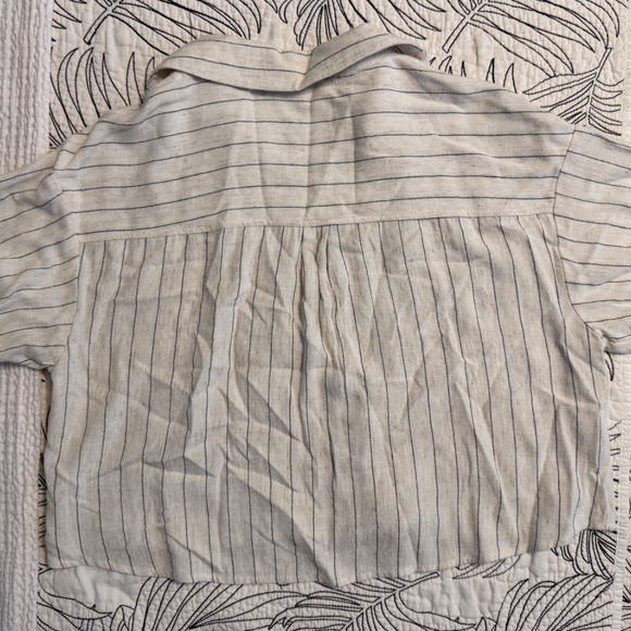 Cropped button down - Picture 2 of 3